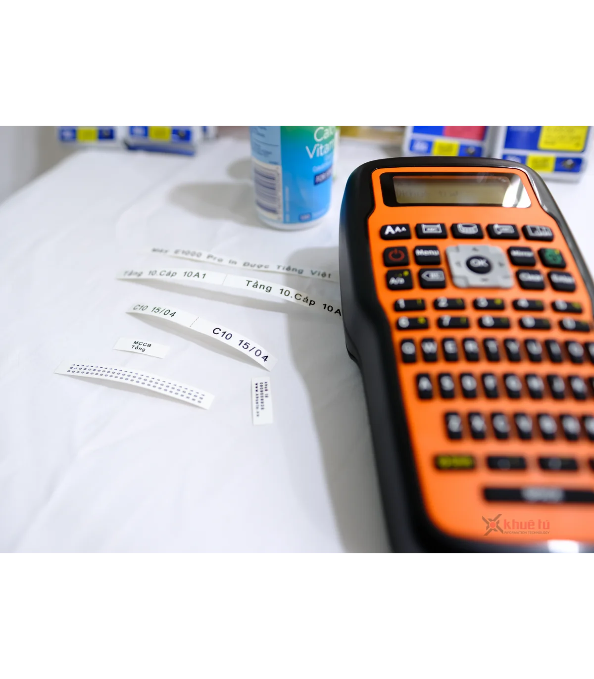 Máy in nhãn cầm tay E1000 PRO - Cáp Sạc USB - Tiếng Việt | AIMO Việt Nam